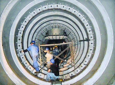 2019-10-30 宜萬線電力貫通-架空線路改電纜線路工程---10kV小電阻接地裝置三套發(fā)貨。